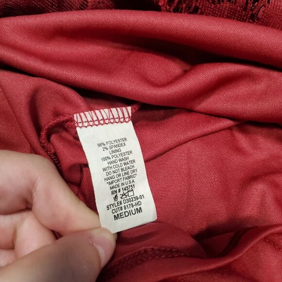 Pink Blush Lace Maternity Dress NWT Medium - Picture 7 of 8